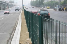 高速公路护栏网施工注意的问题
